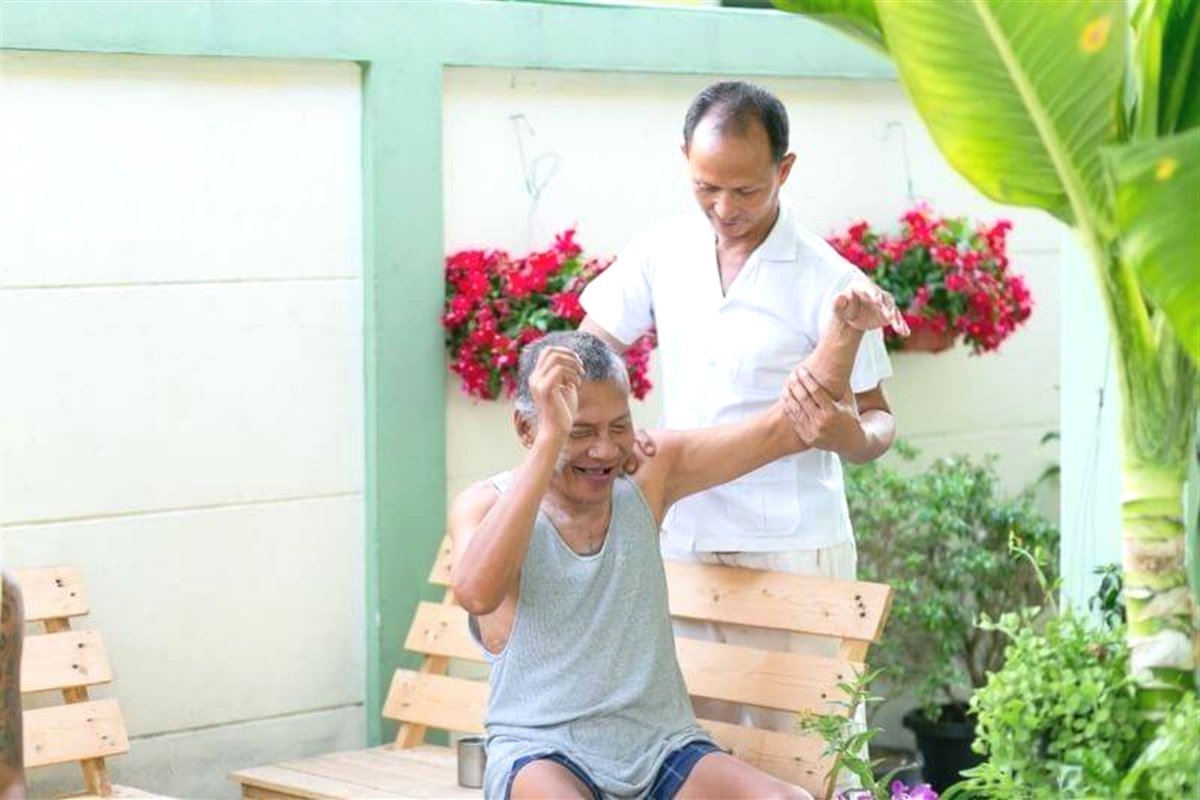การทำกายภาพในสวน